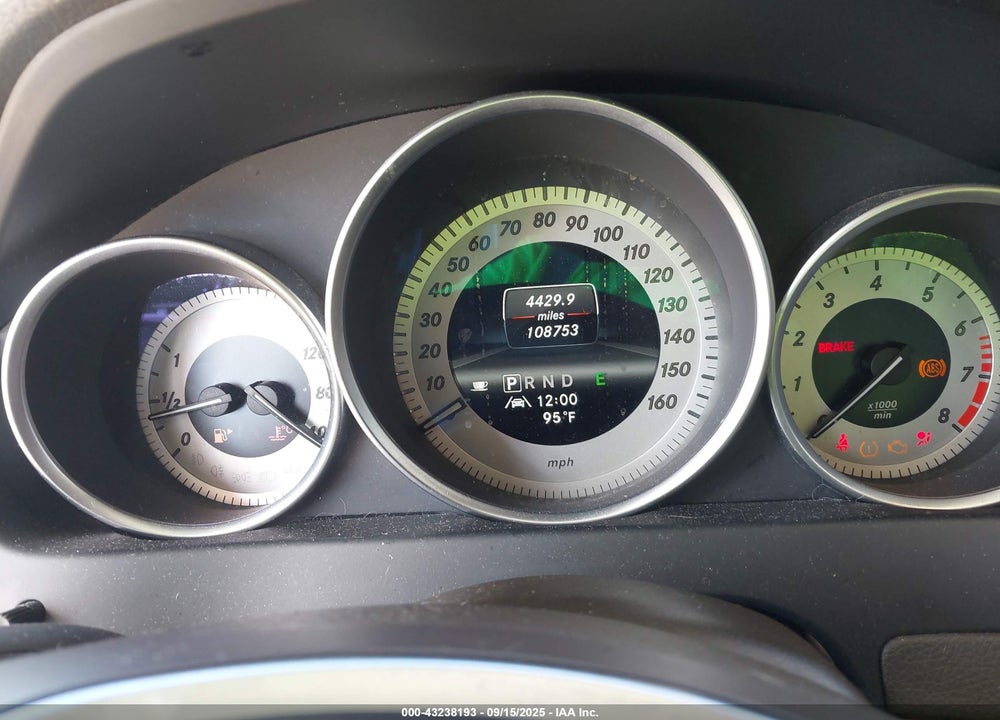 2013 MERCEDES-BENZ C 250 SPORT VIN: WDDGF4HB4DR264775