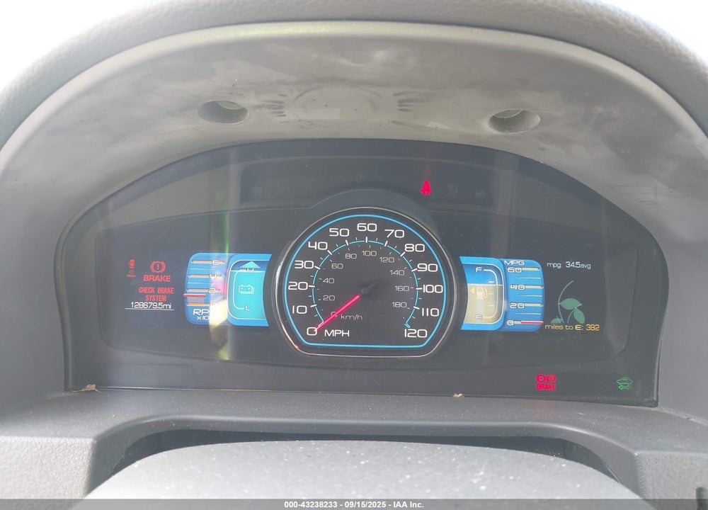 2011 FORD FUSION VIN: 3FADP0L38BR141538