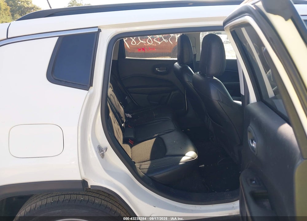 2018 JEEP COMPASS LATITUDE FWD VIN: 3C4NJCBB0JT503258