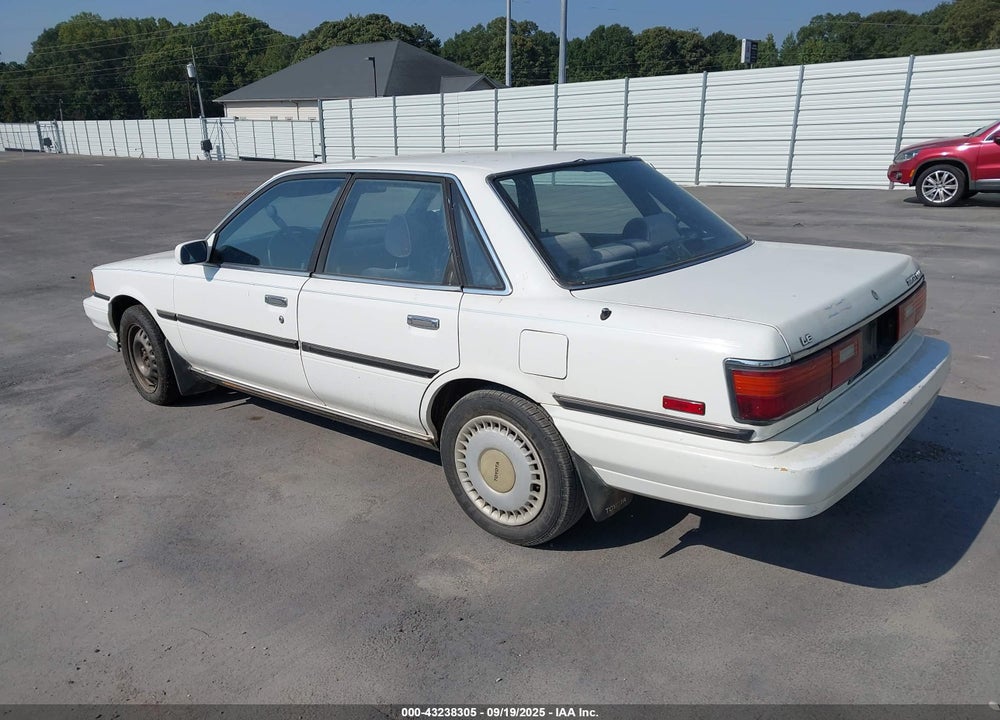 1989 TOYOTA CAMRY LE VIN: JT2VV22E2K0086760