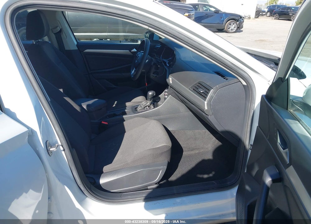 2019 VOLKSWAGEN JETTA 1.4T R-LINE/1.4T S/1.4T SE VIN: 3VWC57BU0KM056654