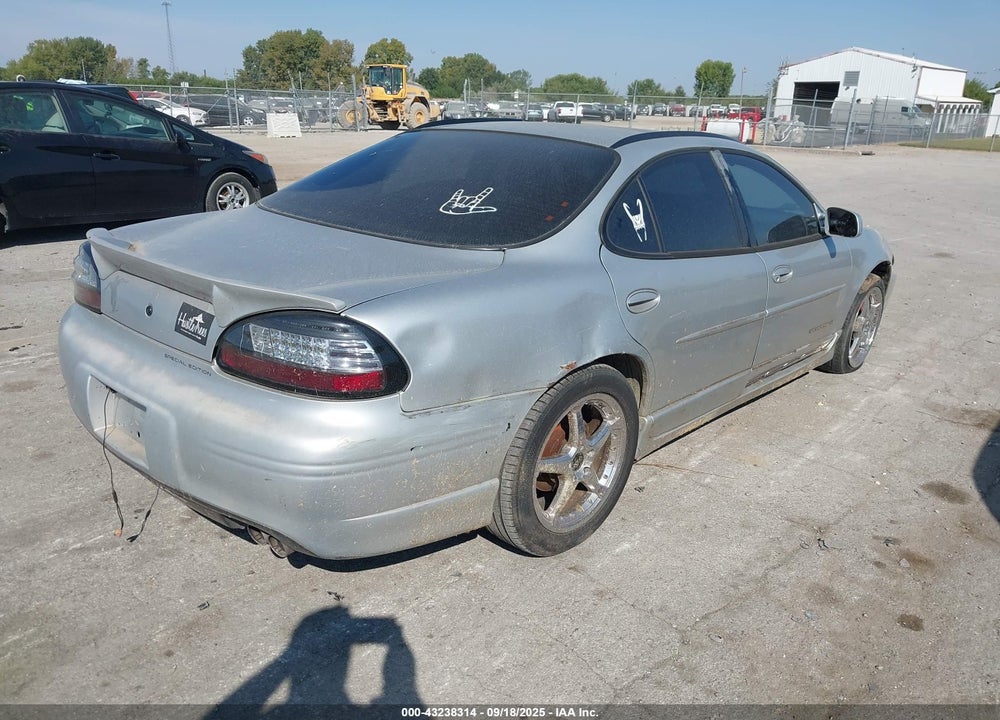 2001 PONTIAC GRAND PRIX GT VIN: 1G2WP52K61F194859