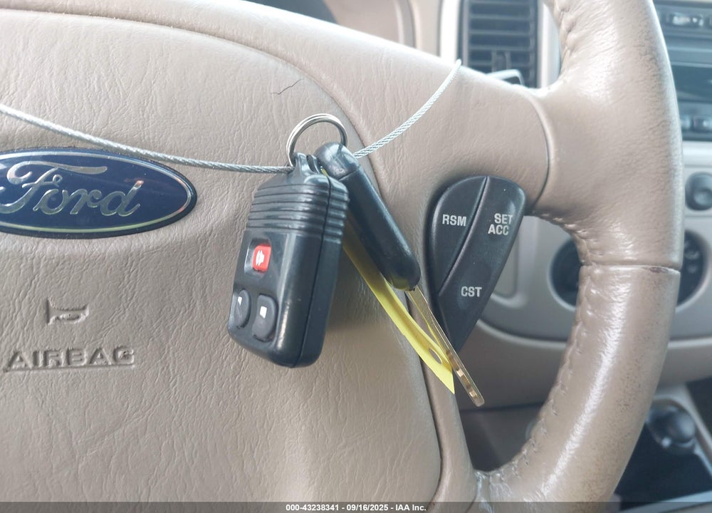 2005 FORD ESCAPE LIMITED VIN: 1FMCU94135KD13222
