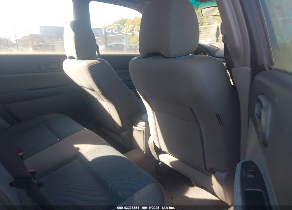 2005 SUBARU FORESTER 2.5X VIN: JF1SG63655H748720