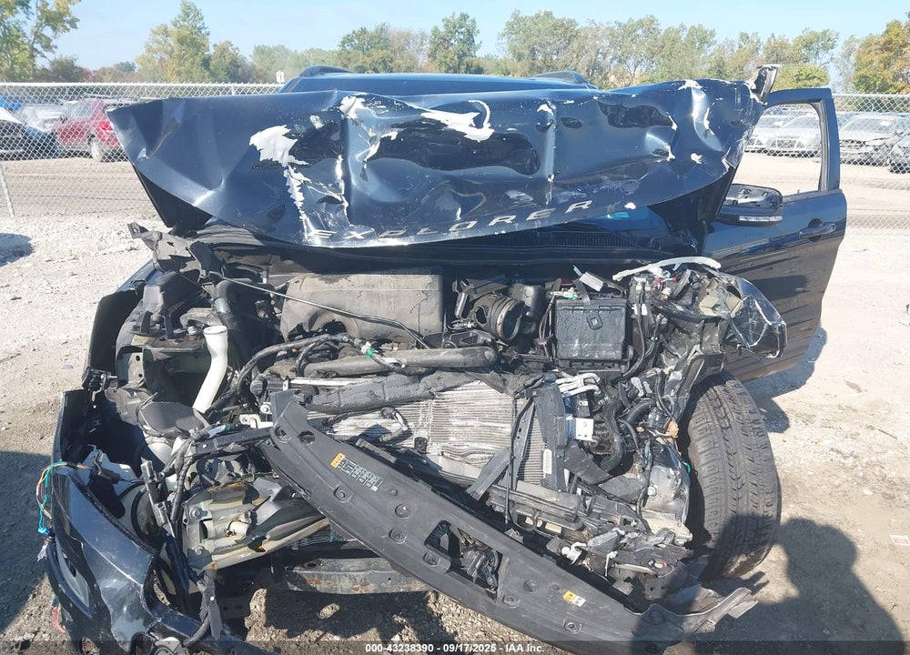 2017 FORD EXPLORER VIN: 1FM5K8D82HGD37976