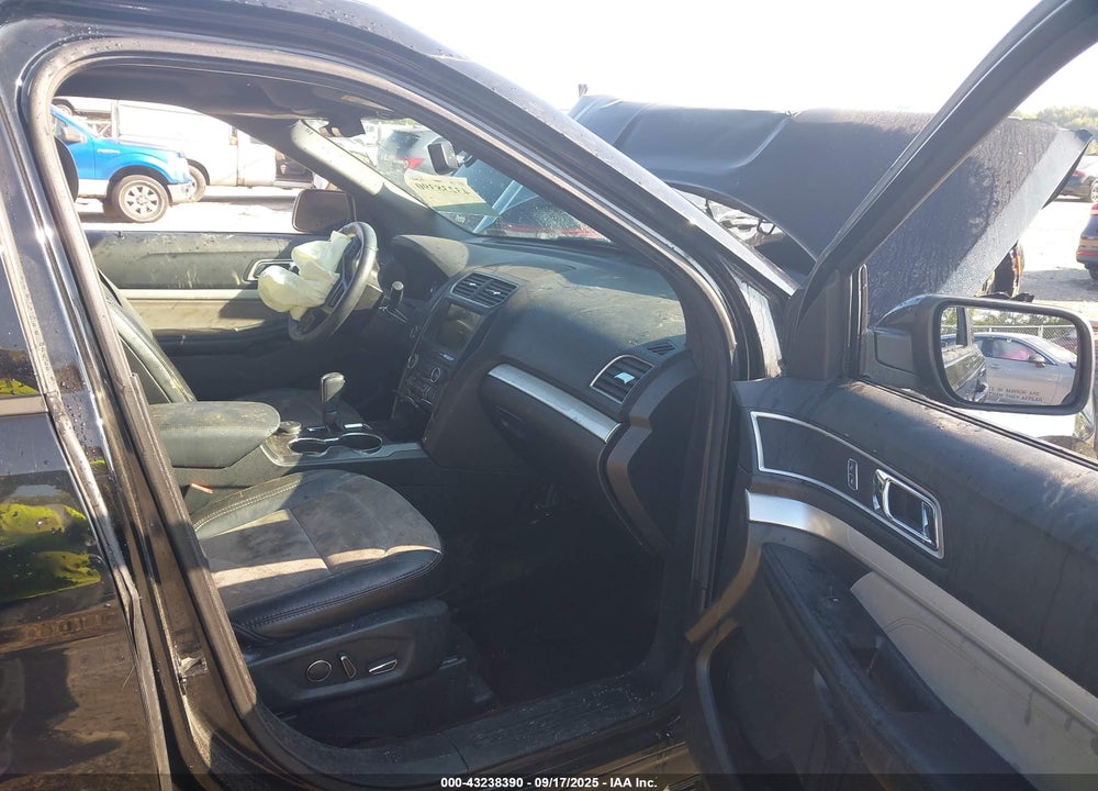 2017 FORD EXPLORER VIN: 1FM5K8D82HGD37976