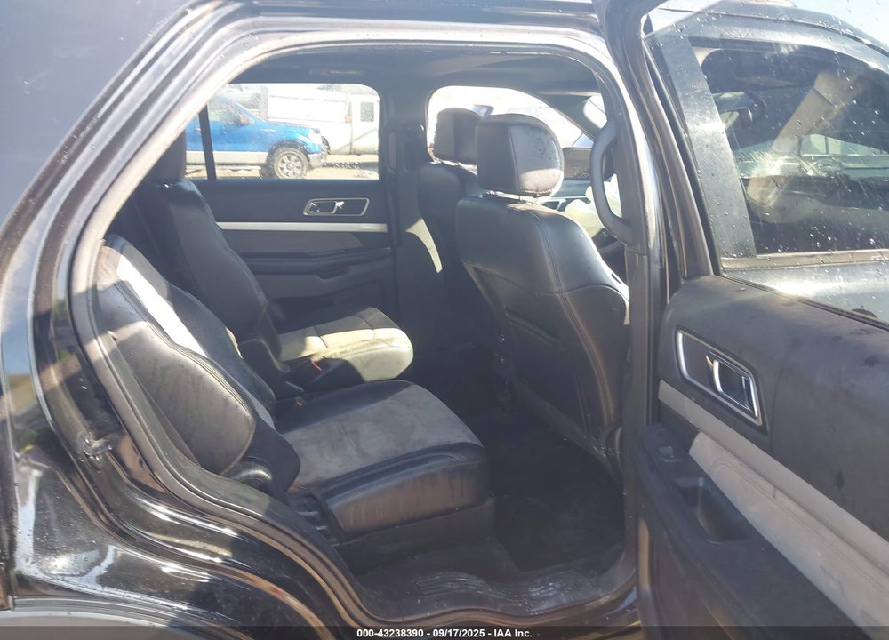 2017 FORD EXPLORER VIN: 1FM5K8D82HGD37976