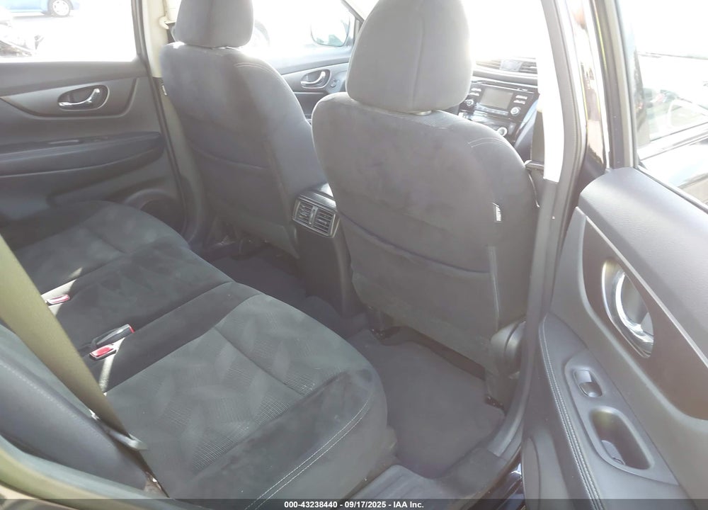 2014 NISSAN ROGUE VIN: 5N1AT2MV0EC853433