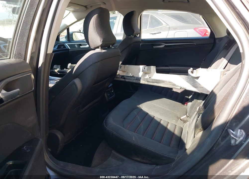 2016 FORD FUSION VIN: 3FA6P0T99GR124025