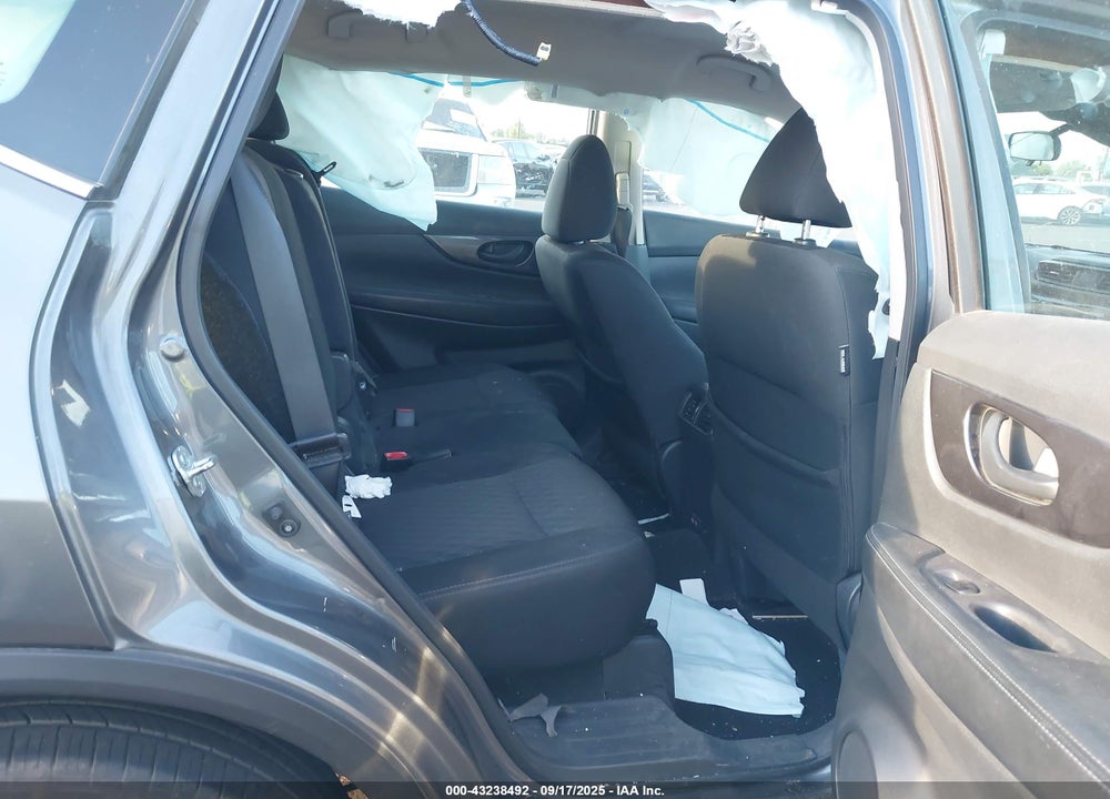 2019 NISSAN ROGUE VIN: 5N1AT2MT5KC839103
