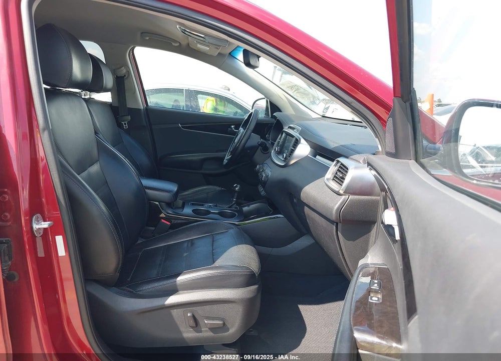 2018 KIA SORENTO VIN: 5XYPH4A53JG424017