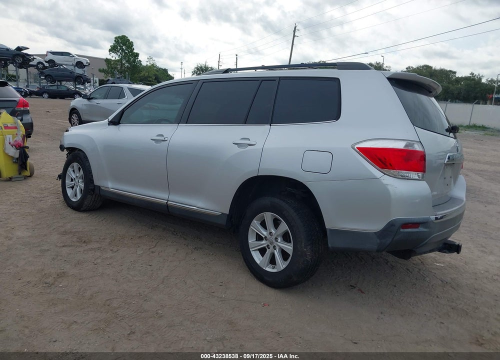 2011 TOYOTA HIGHLANDER VIN: 5TDBK3EHXBS075212
