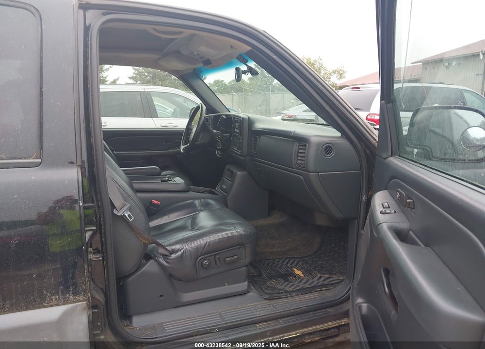 2002 CHEVROLET AVALANCHE 1500 VIN: 3GNEK13T42G137377