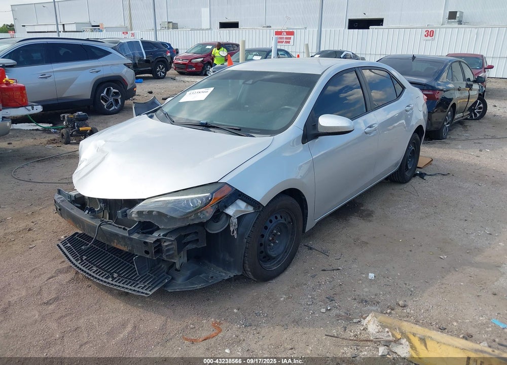 2017 TOYOTA COROLLA LE VIN: 5YFBURHE1HP687931