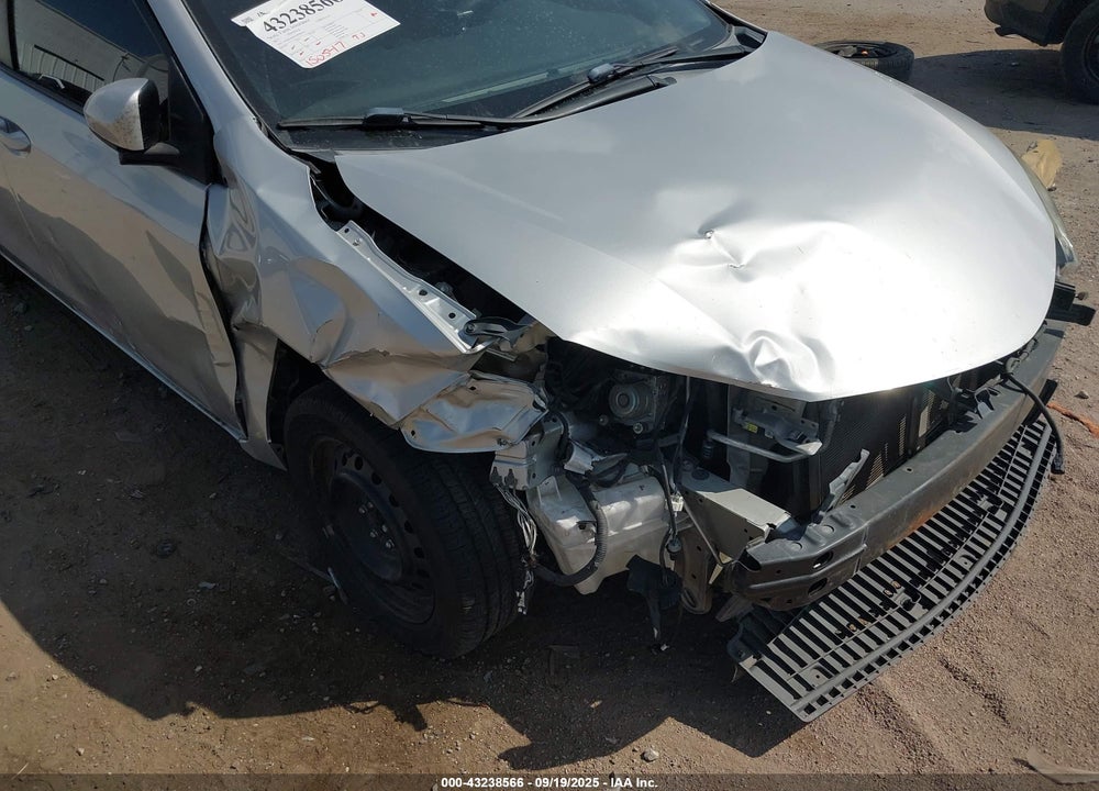 2017 TOYOTA COROLLA LE VIN: 5YFBURHE1HP687931