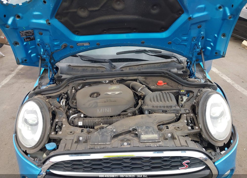 2016 MINI HARDTOP VIN: WMWXU3C58G2B66888