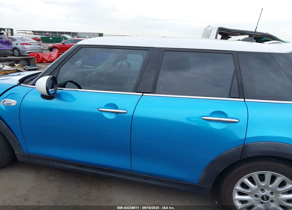 2016 MINI HARDTOP VIN: WMWXU3C58G2B66888