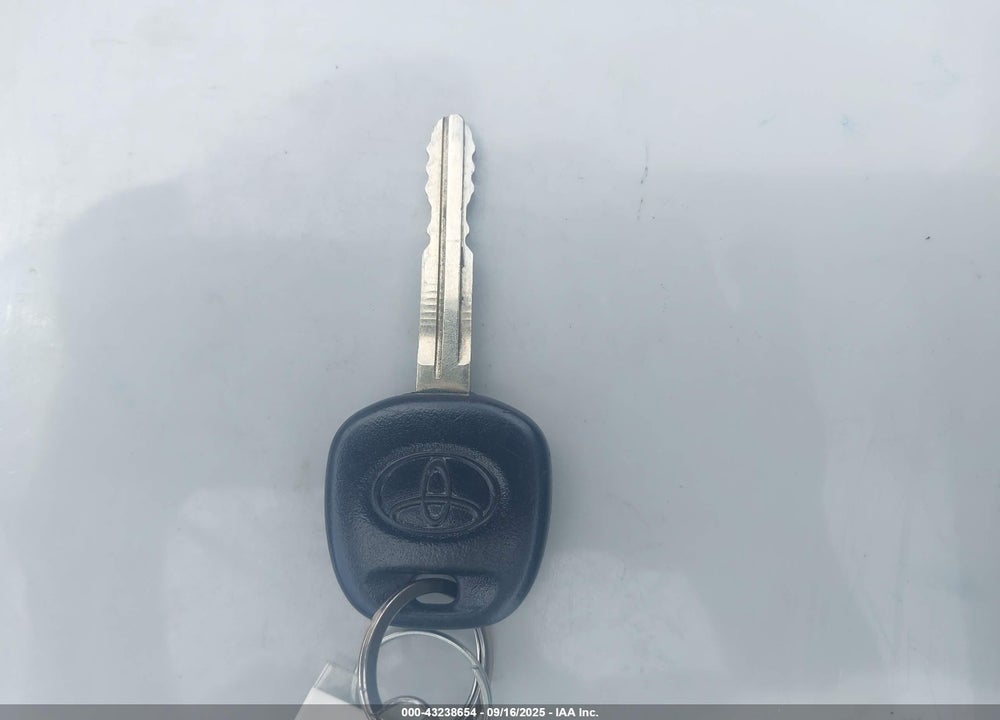 2017 TOYOTA COROLLA VIN: 5YFBURHE5HP587007