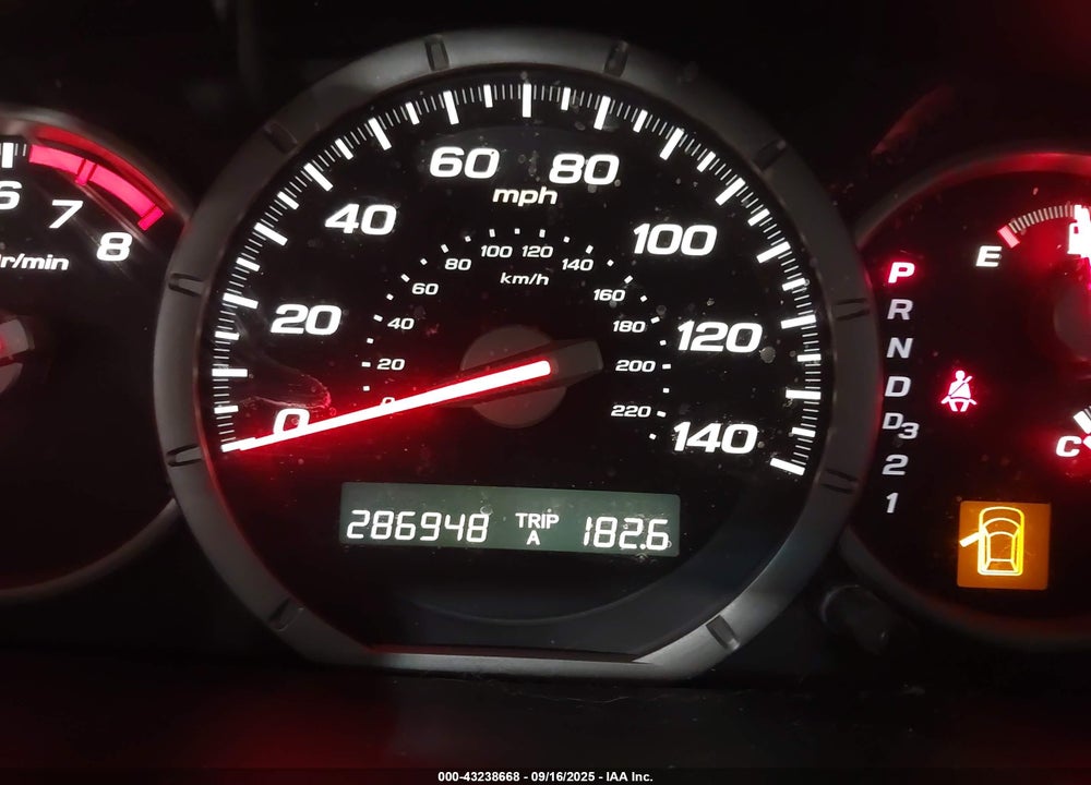 2006 HONDA PILOT EX-L VIN: 2HKYF18526H536841