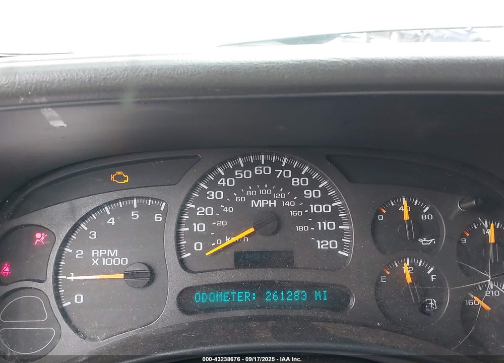 2003 CHEVROLET SUBURBAN 1500 VIN: 3GNEC16Z43G139225