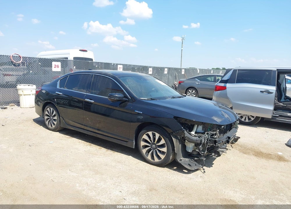 2017 HONDA ACCORD HYBRID TOURING VIN: JHMCR6F75HC027519