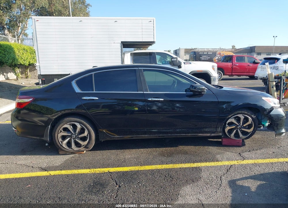 2016 HONDA ACCORD VIN: 1HGCR2F8XGA004042