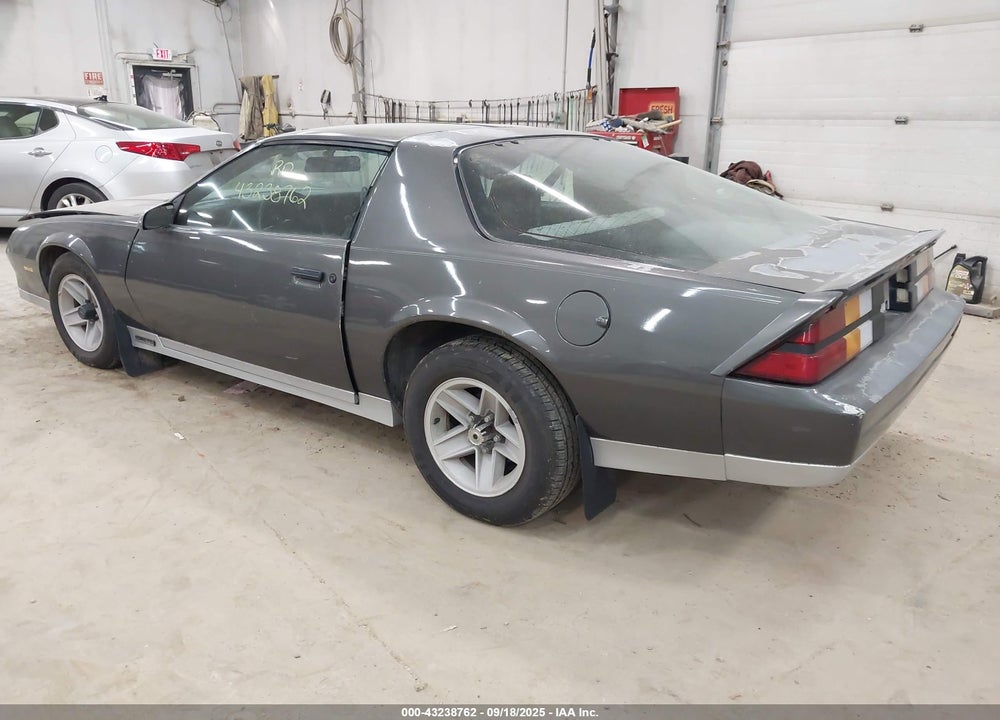 1983 CHEVROLET CAMARO VIN: 1G1AP87S4DN151866