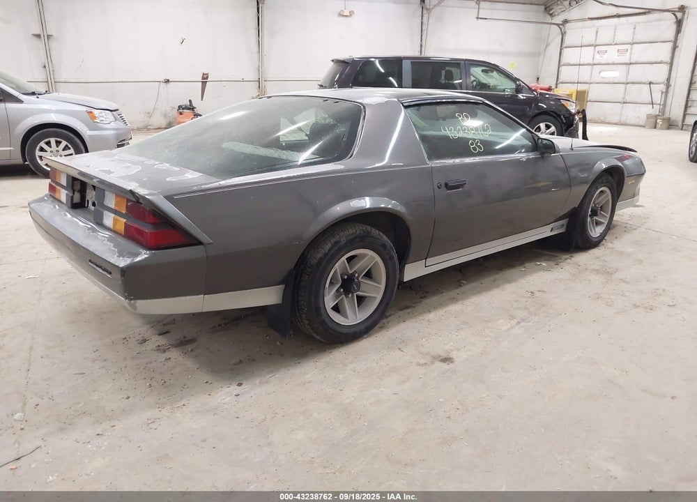 1983 CHEVROLET CAMARO VIN: 1G1AP87S4DN151866