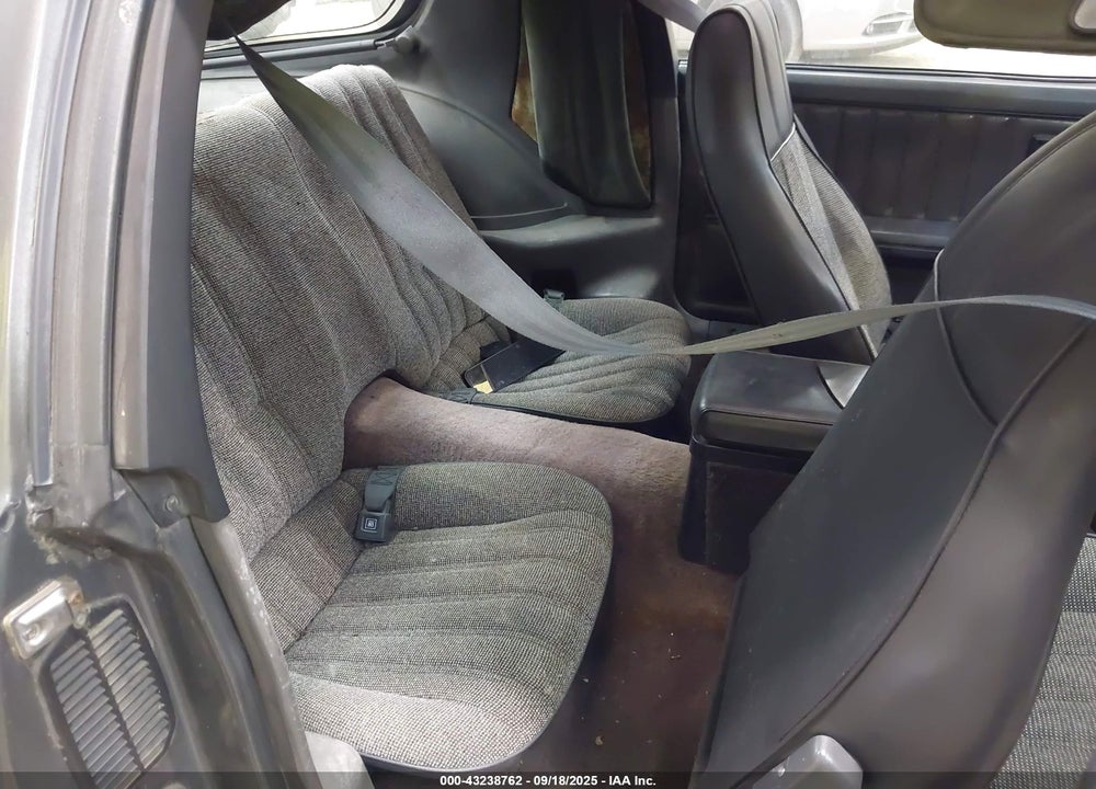 1983 CHEVROLET CAMARO VIN: 1G1AP87S4DN151866