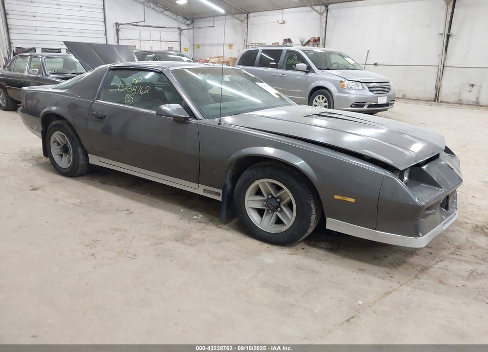 1983 CHEVROLET CAMARO VIN: 1G1AP87S4DN151866