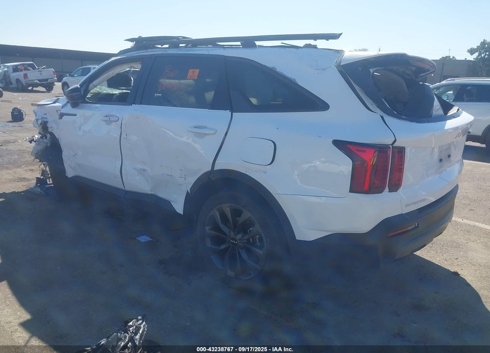 2023 KIA SORENTO VIN: 5XYRHDLF2PG252473