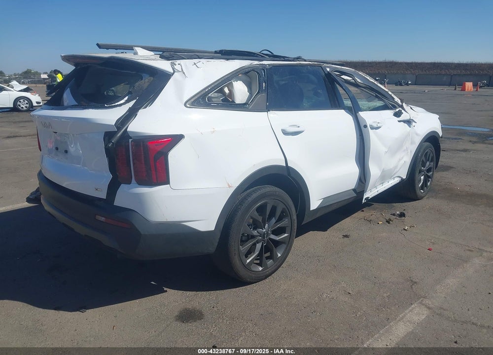 2023 KIA SORENTO VIN: 5XYRHDLF2PG252473