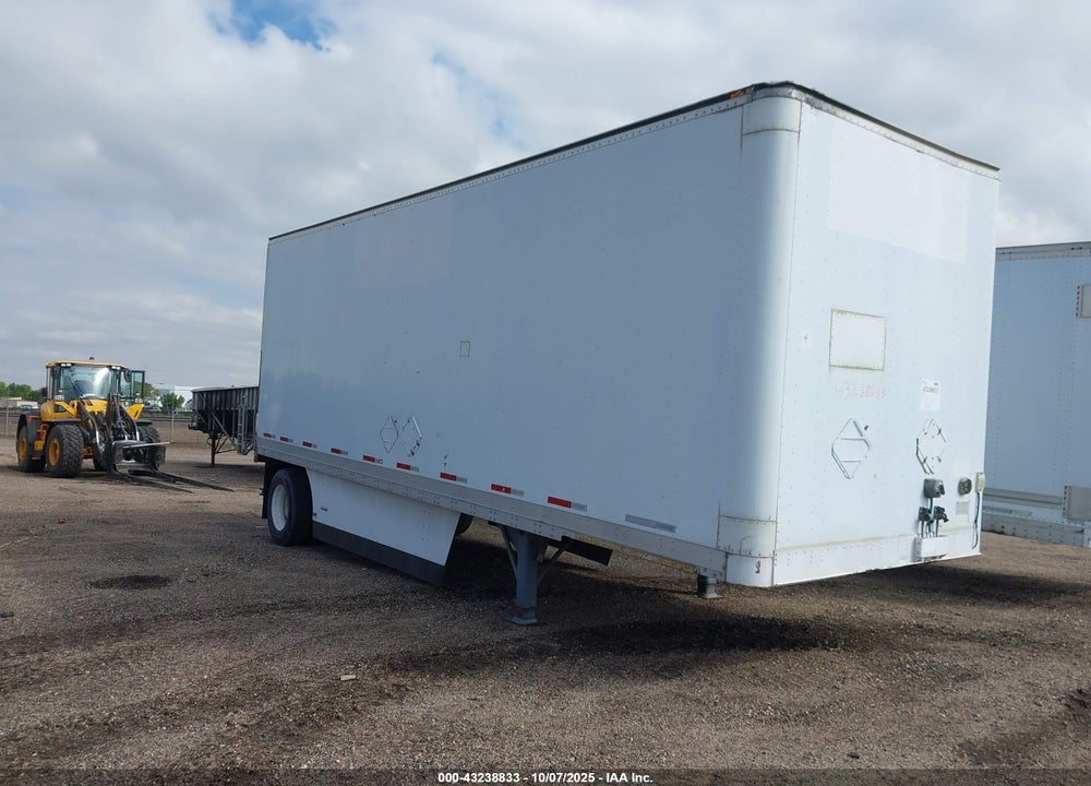 2005 ROAD SYSTEMS INC --- VIN: 1RZ1KC1C252000453