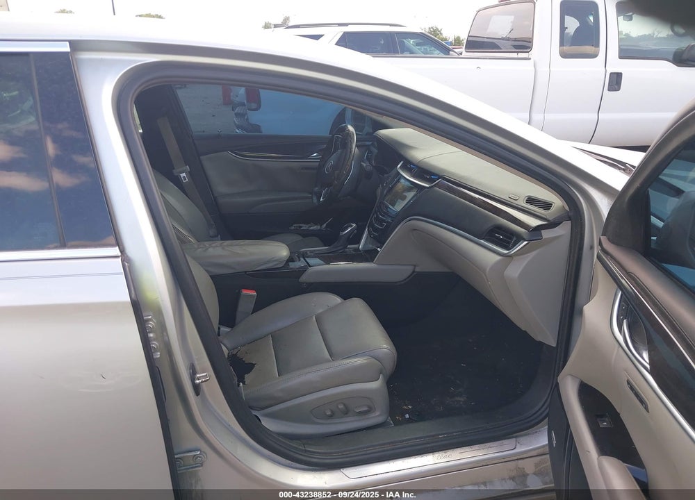 2015 CADILLAC XTS VIN: 2G61M5S32F9118193