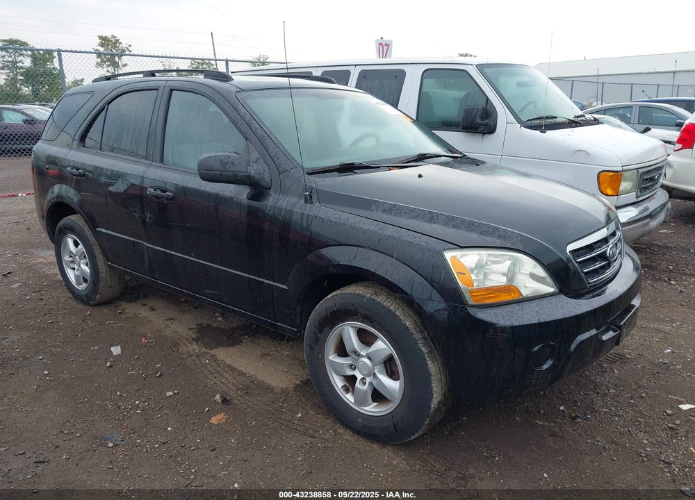 2008 KIA SORENTO LX VIN: KNDJC735185806911