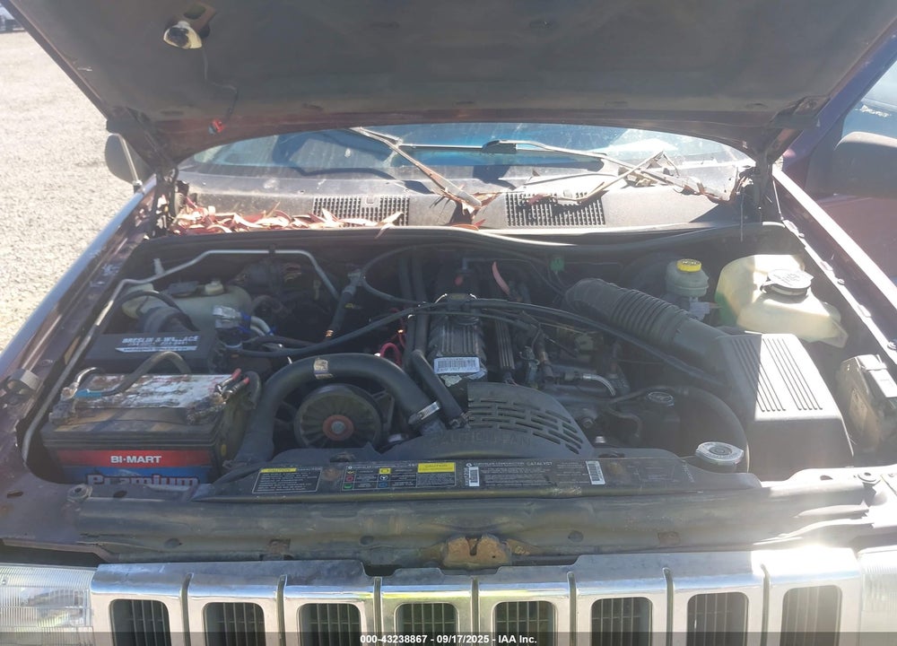 1995 JEEP GRAND CHEROKEE LAREDO VIN: 1J4GZ58S3SC741066