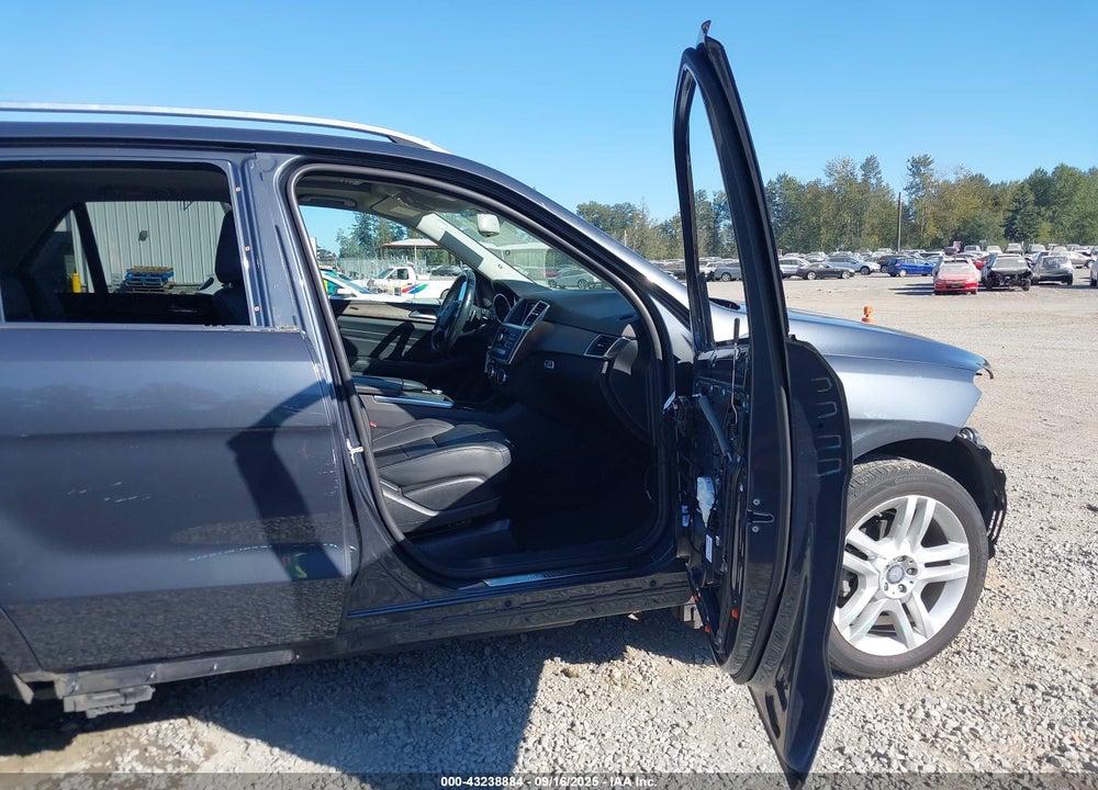 2015 MERCEDES-BENZ ML-CLASS VIN: 4JGDA5HB3FA569795