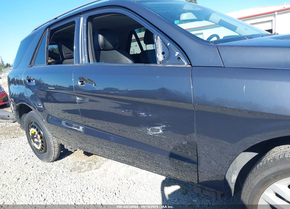 2015 MERCEDES-BENZ ML-CLASS VIN: 4JGDA5HB3FA569795