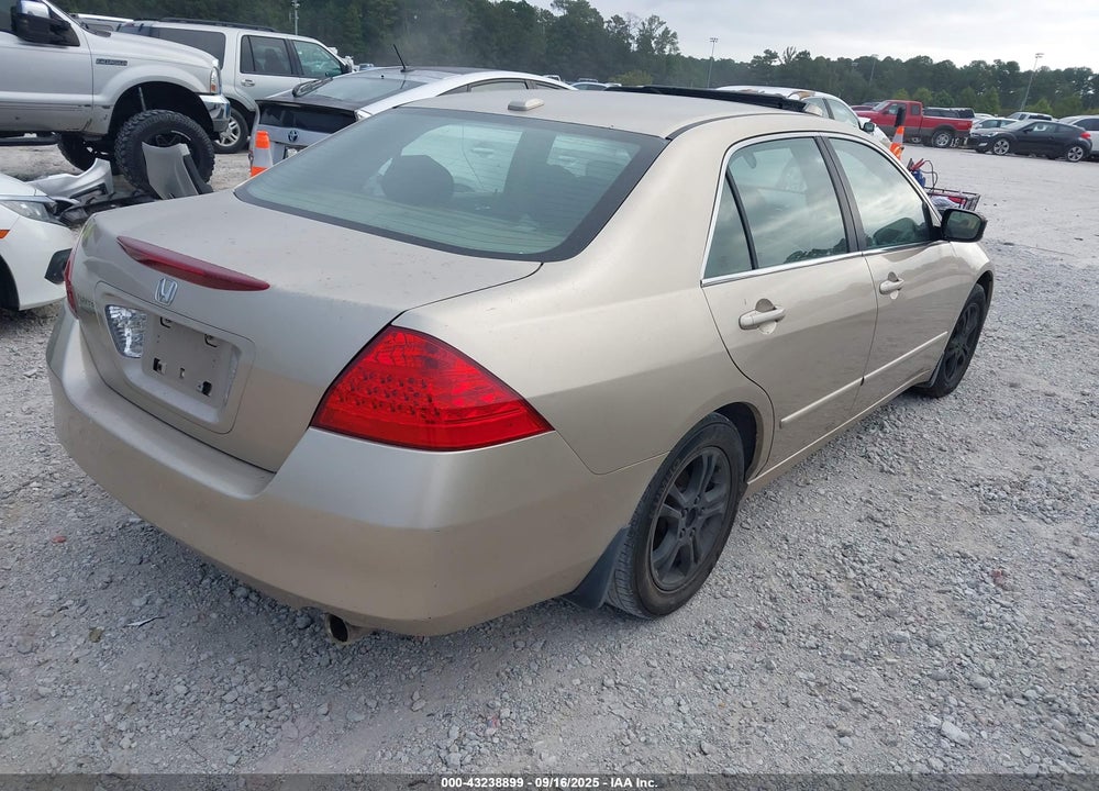 2007 HONDA ACCORD VIN: 1HGCM56827A018260