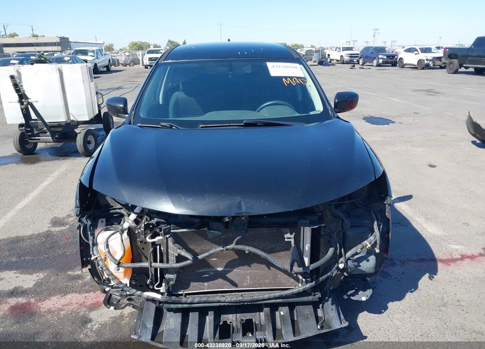 2017 NISSAN ROGUE VIN: 5N1AT2MV6HC730272