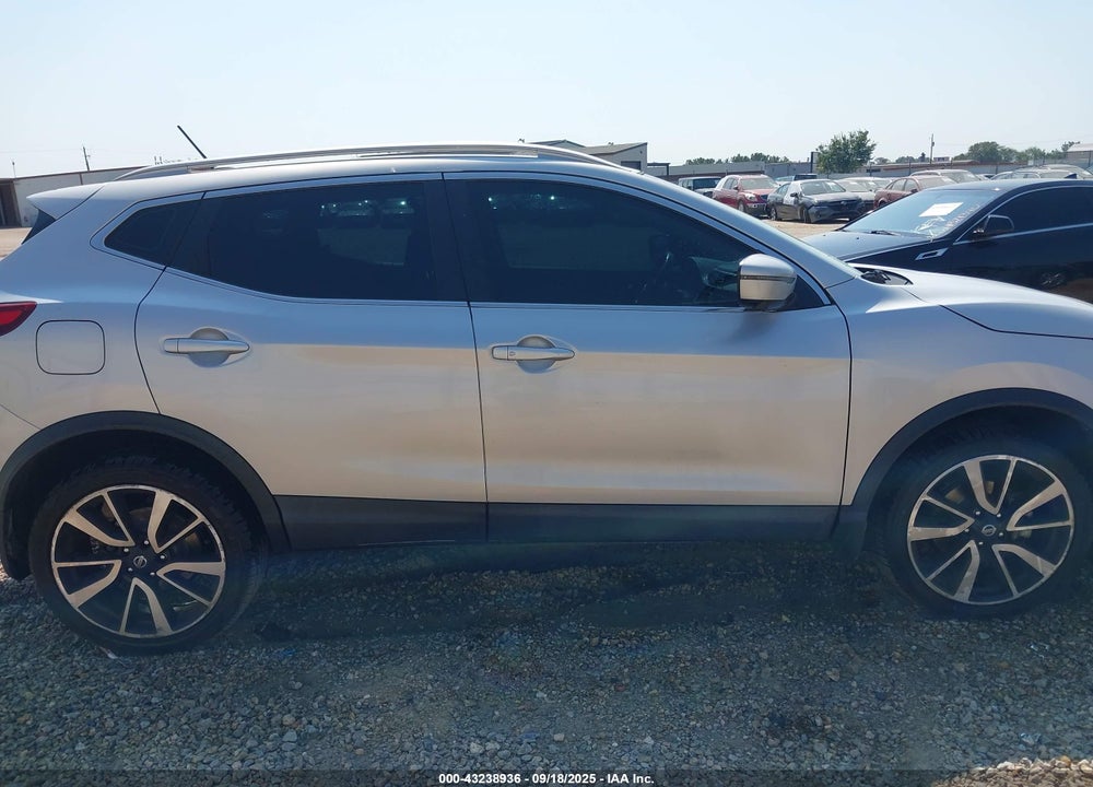 2018 NISSAN ROGUE SPORT VIN: JN1BJ1CP6JW100657