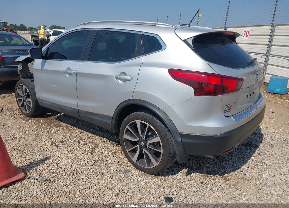 2018 NISSAN ROGUE SPORT VIN: JN1BJ1CP6JW100657