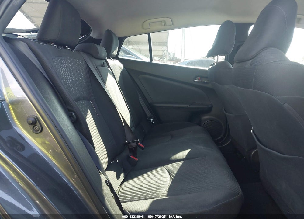 2017 TOYOTA PRIUS VIN: JTDKBRFU1H3036095
