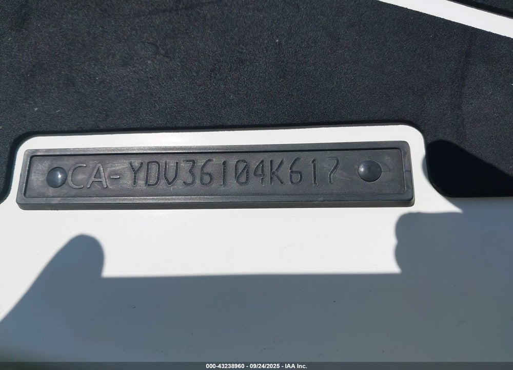 2017 SEADOO --- VIN: YDV36104K617