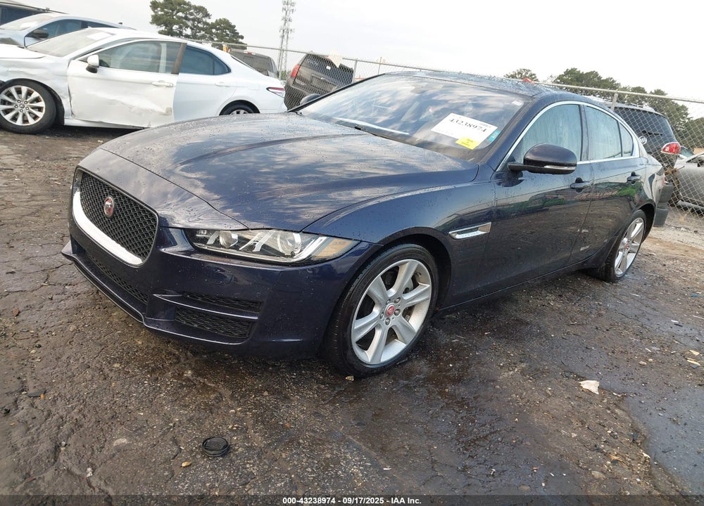 2018 JAGUAR XE VIN: SAJAE4FX1JCP20118
