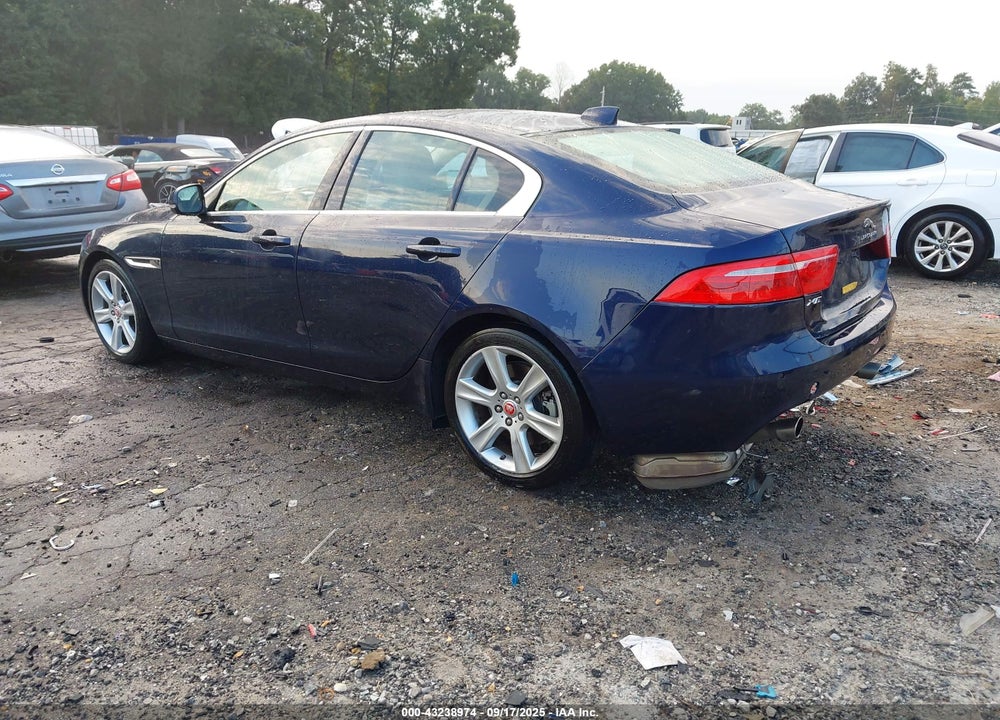 2018 JAGUAR XE VIN: SAJAE4FX1JCP20118