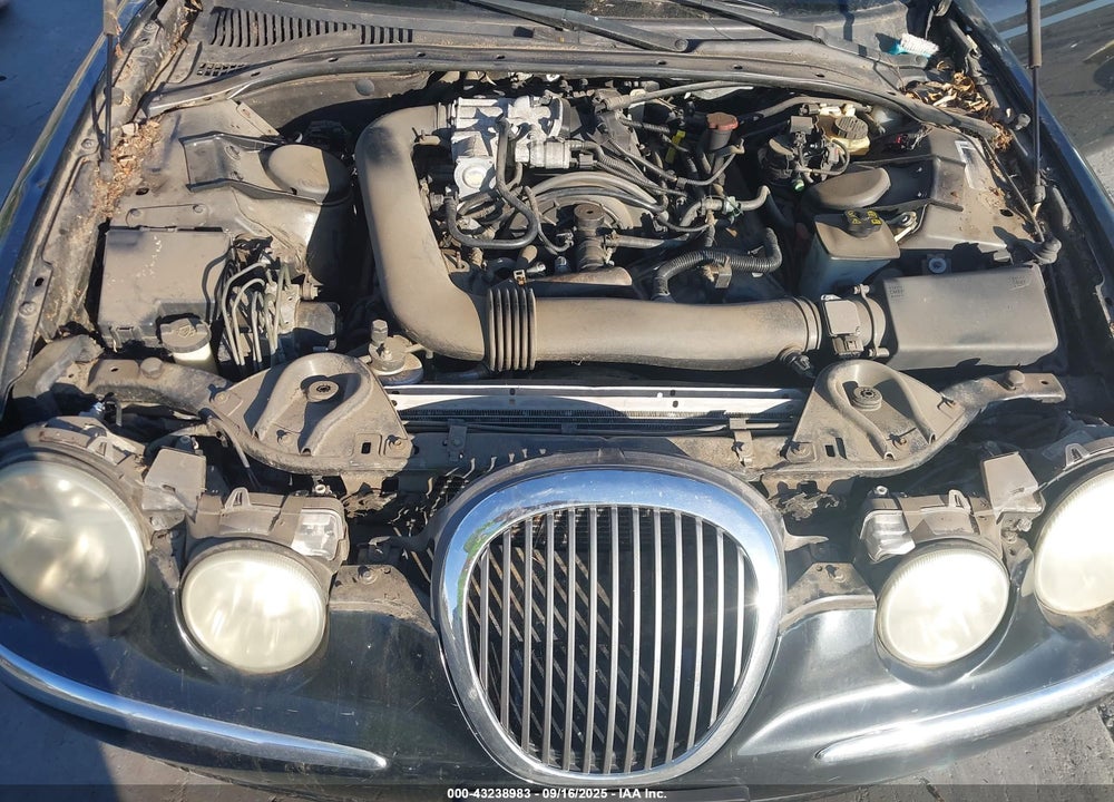 2001 JAGUAR S-TYPE 4.0L V8 VIN: SAJDA01P81GM02644