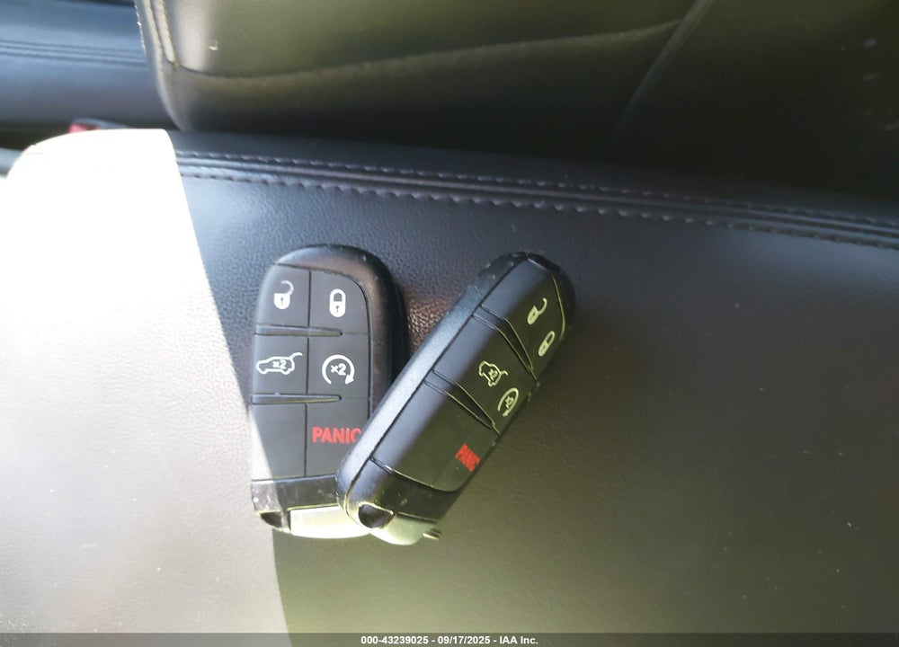 2020 JEEP GRAND CHEROKEE VIN: 1C4RJFBG6LC225673