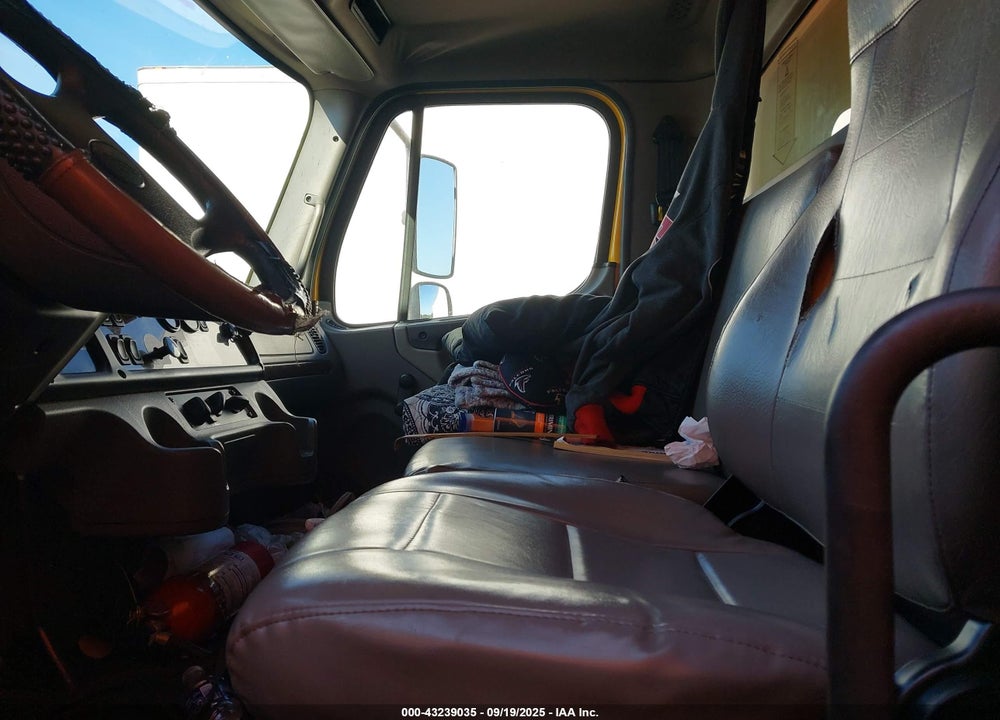 2018 FREIGHTLINER M2 106 VIN: 1FVACWFB3JHJH5014