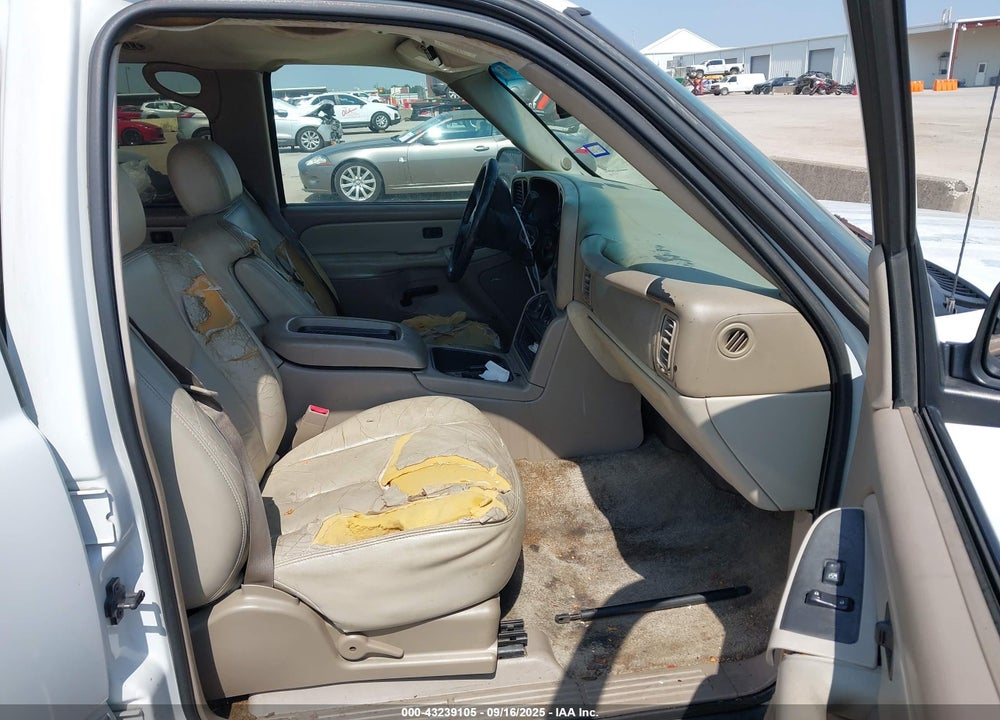 2003 CHEVROLET SUBURBAN 1500 LS VIN: 1GNEC16Z53J103817